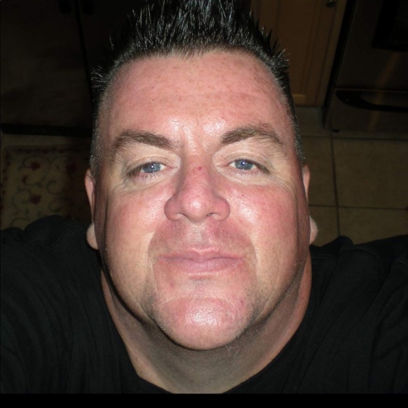 Meet your Posher, Sean - Picture 5 of 8